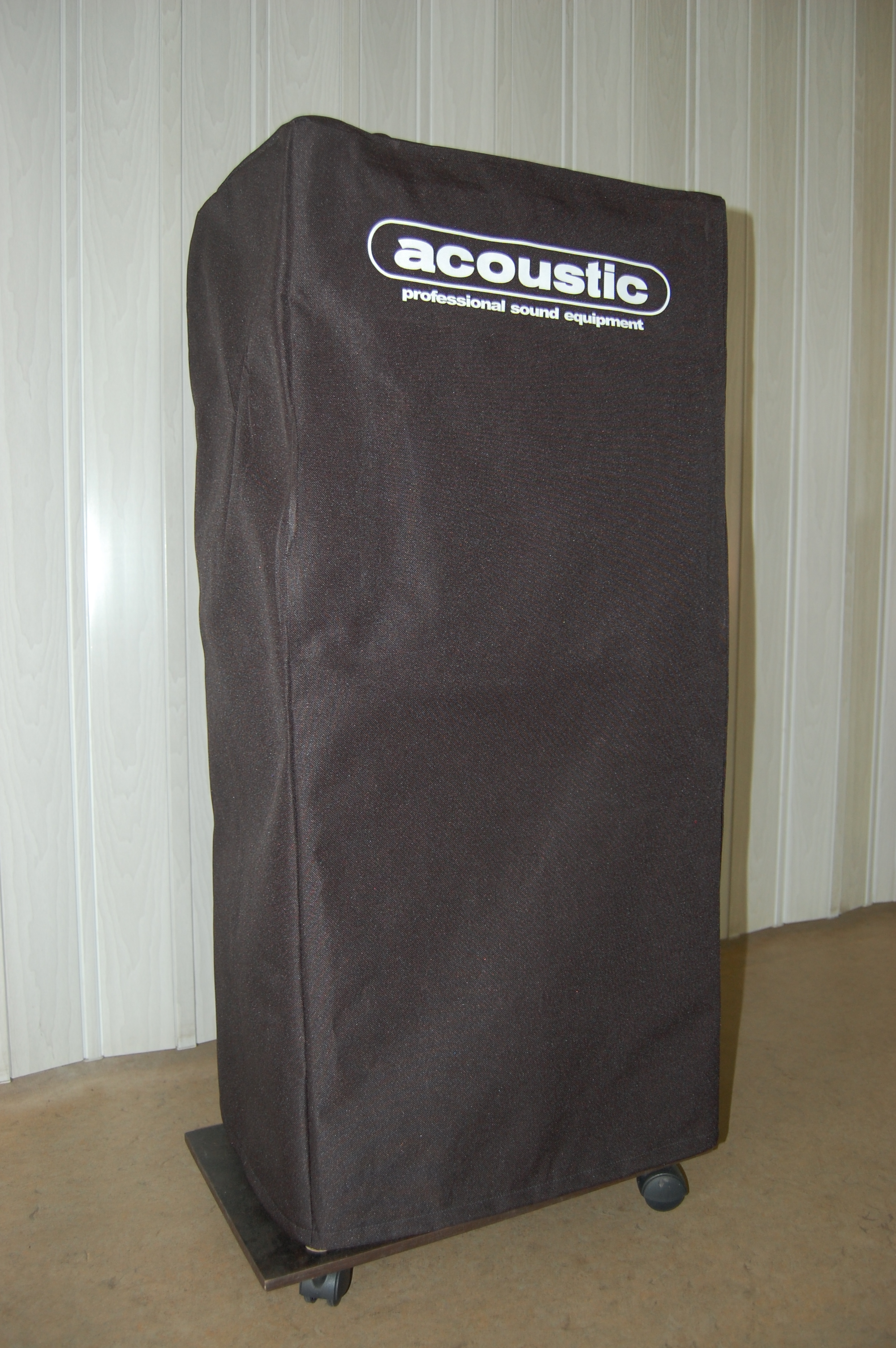 2xAcoustic G60-112sometime is good to have a cover on it.JPG