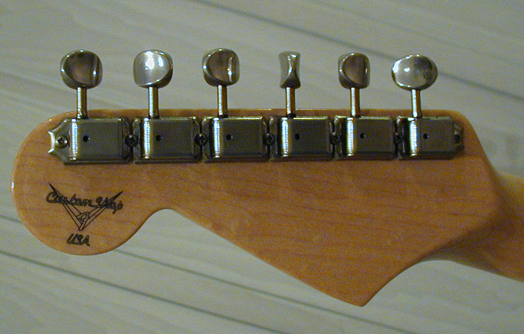 Fender Stratocaster Custom Shop 54 head.jpg