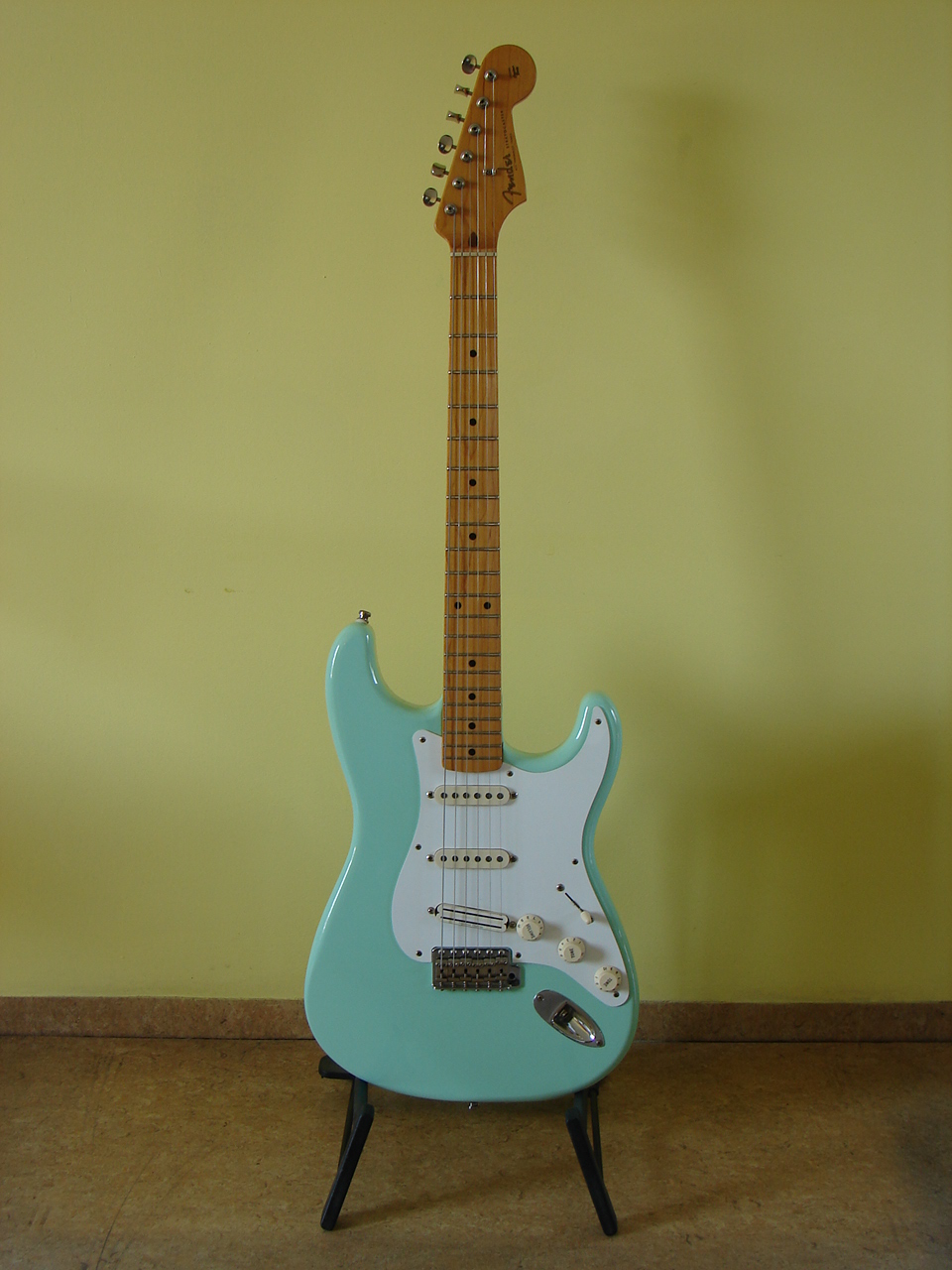 Fender Stratocaster ´57 Mexico SSS.JPG